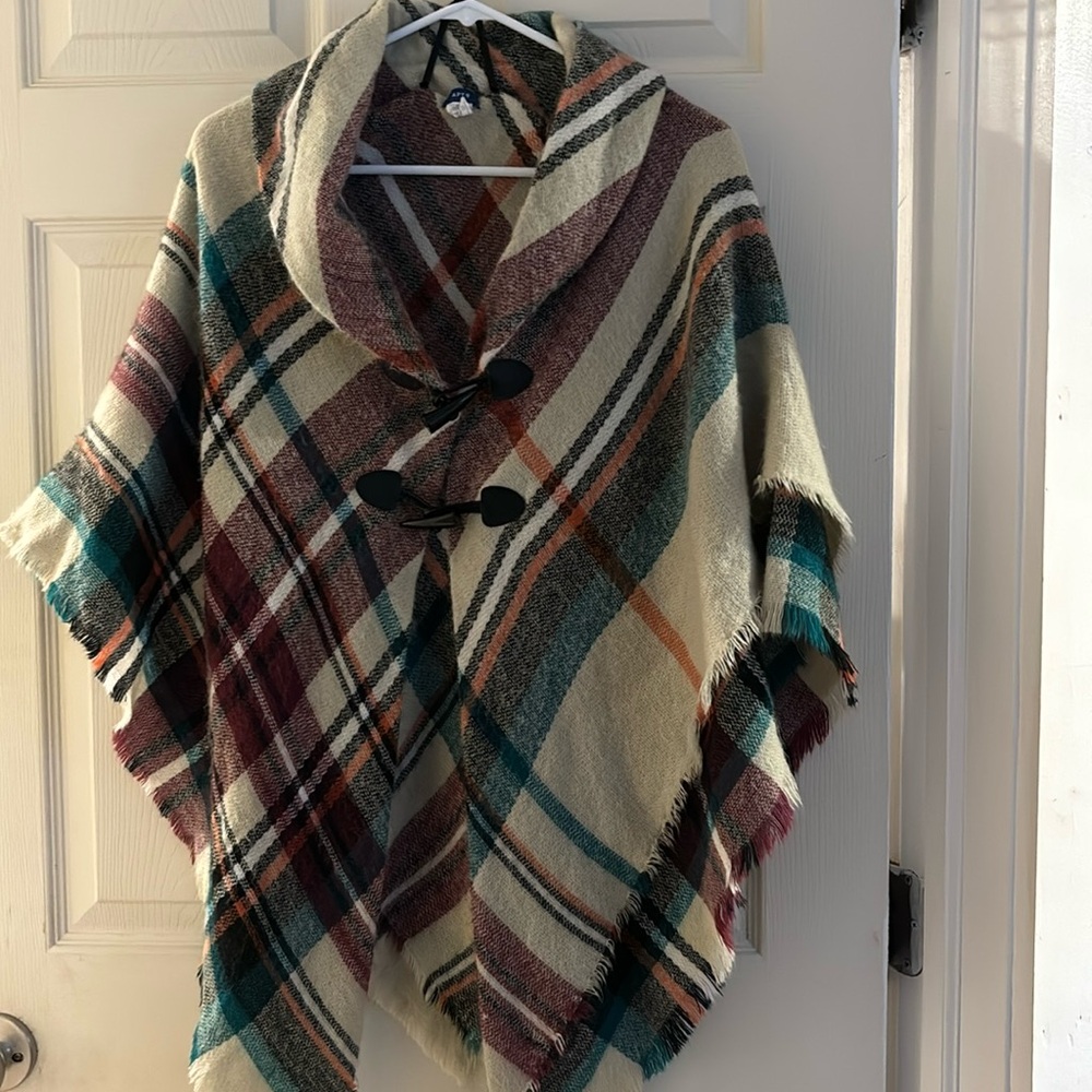 APT.9 brand, poncho, minimal wear